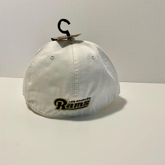 LA Rams Fitted Hat - Picture 4 of 5